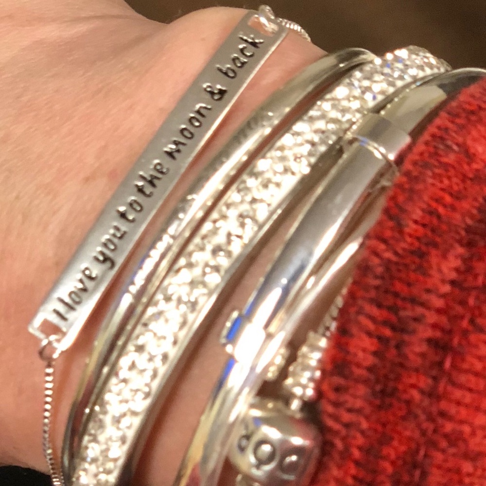 ❗️1 left❗️STERLING SILVER I LOVE YOU BRACELET - Picture 2 of 8